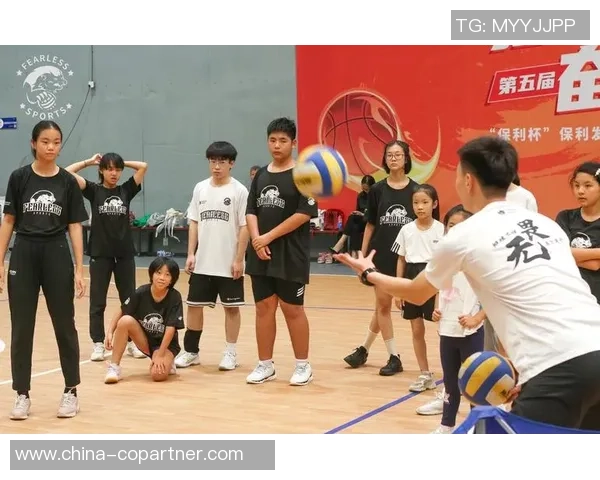 深圳排球队的盯防革新探索与实践全景分析